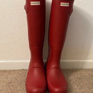 Hunter Original Tall Rainboots Size 8
